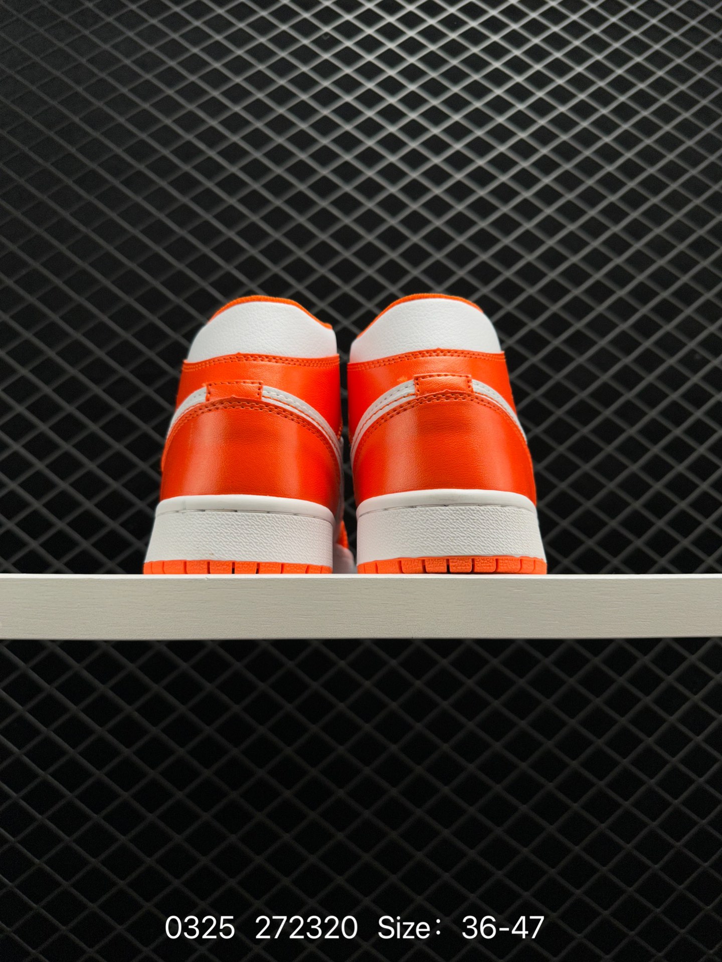 NIKE AIR JORDAN 1 MID AJ1